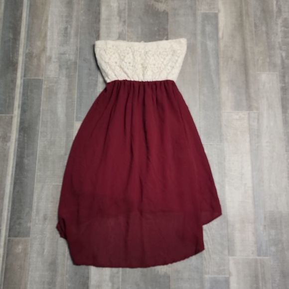 Body central strapless dress 👗 - Picture 9 of 10